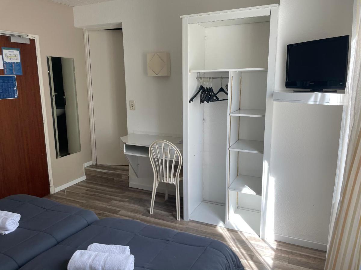 Hotel Les Chenes Сістерон Екстер'єр фото