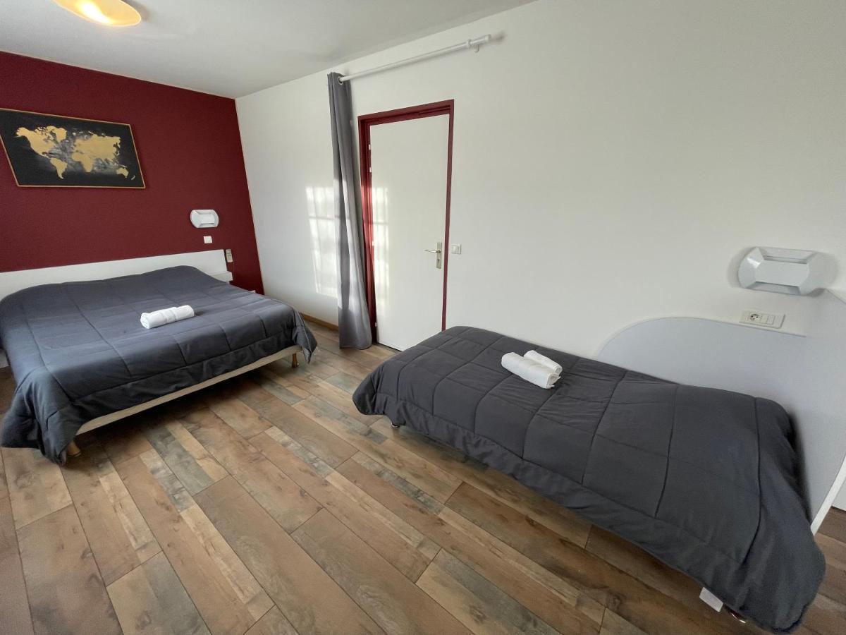 Hotel Les Chenes Сістерон Екстер'єр фото